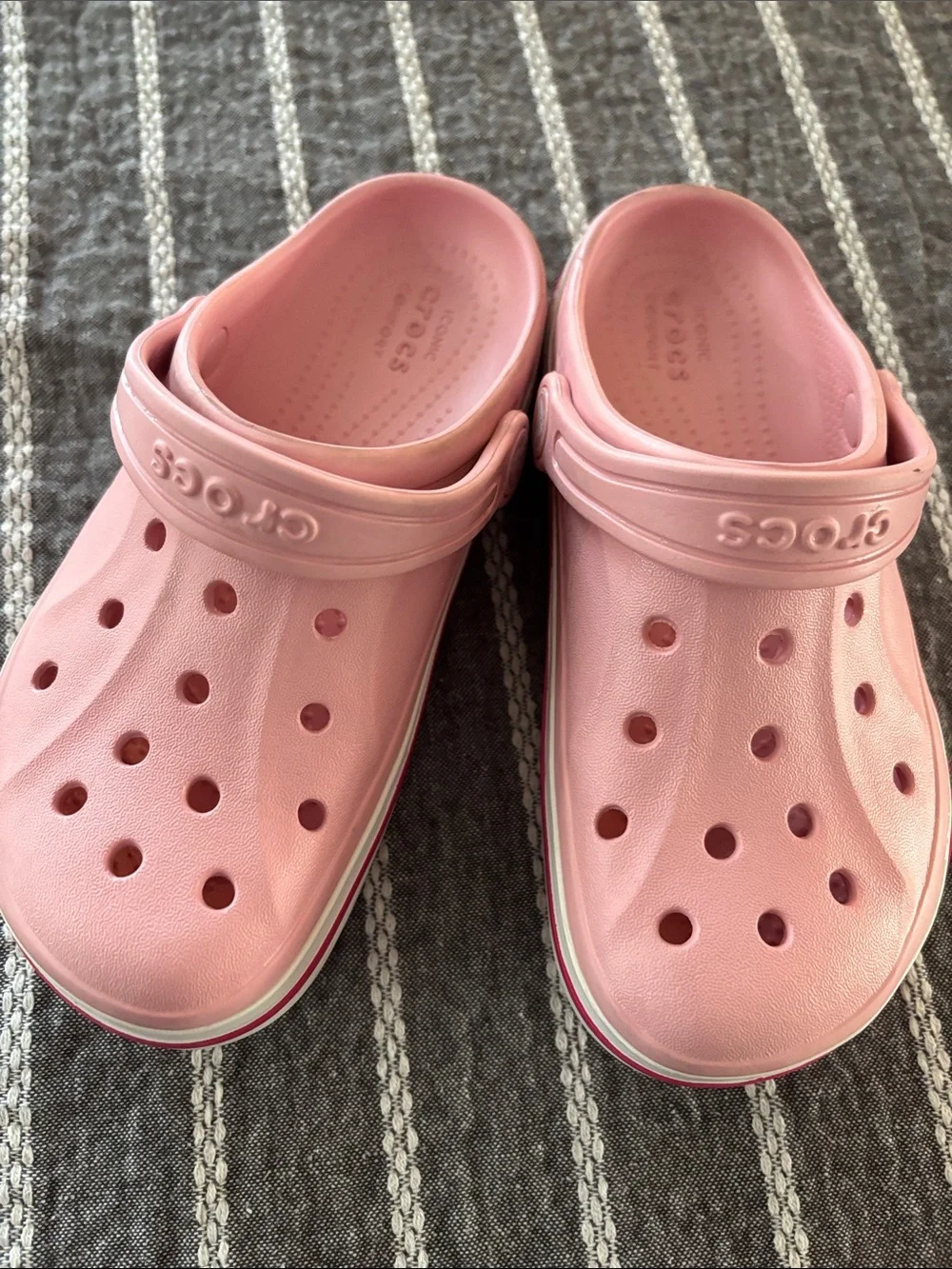 CROCS Kids Classic Clog in Light Pink